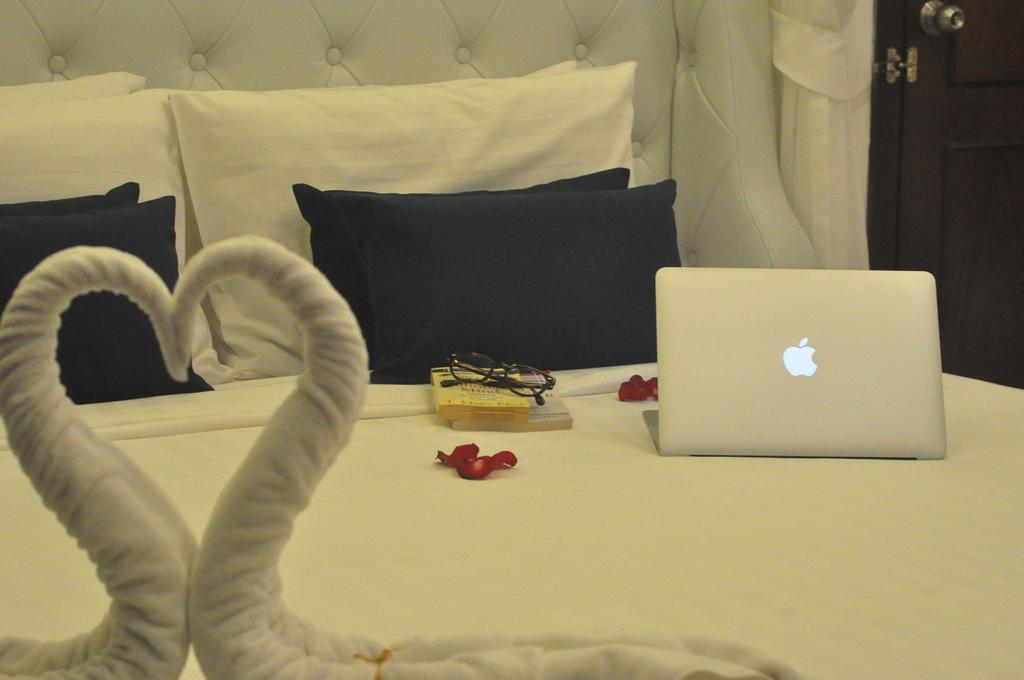 Forty Winks Phuket Hotel Patong Kültér fotó
