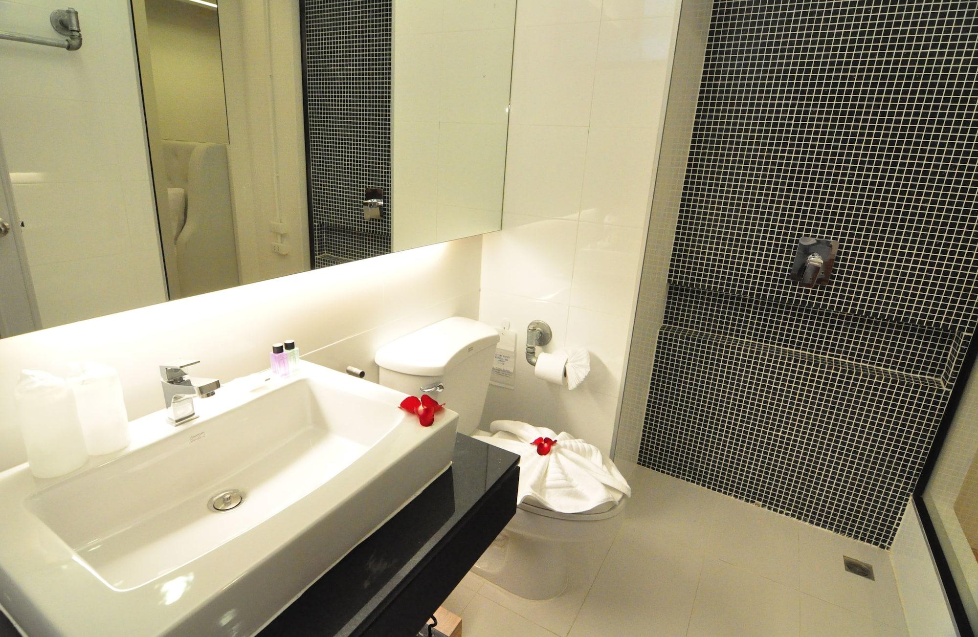 Forty Winks Phuket Hotel Patong Kültér fotó
