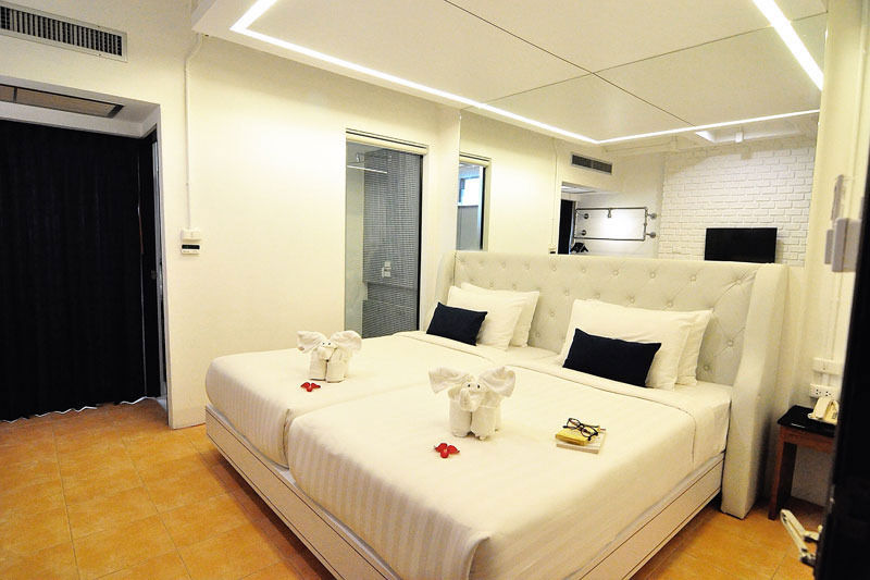Forty Winks Phuket Hotel Patong Kültér fotó